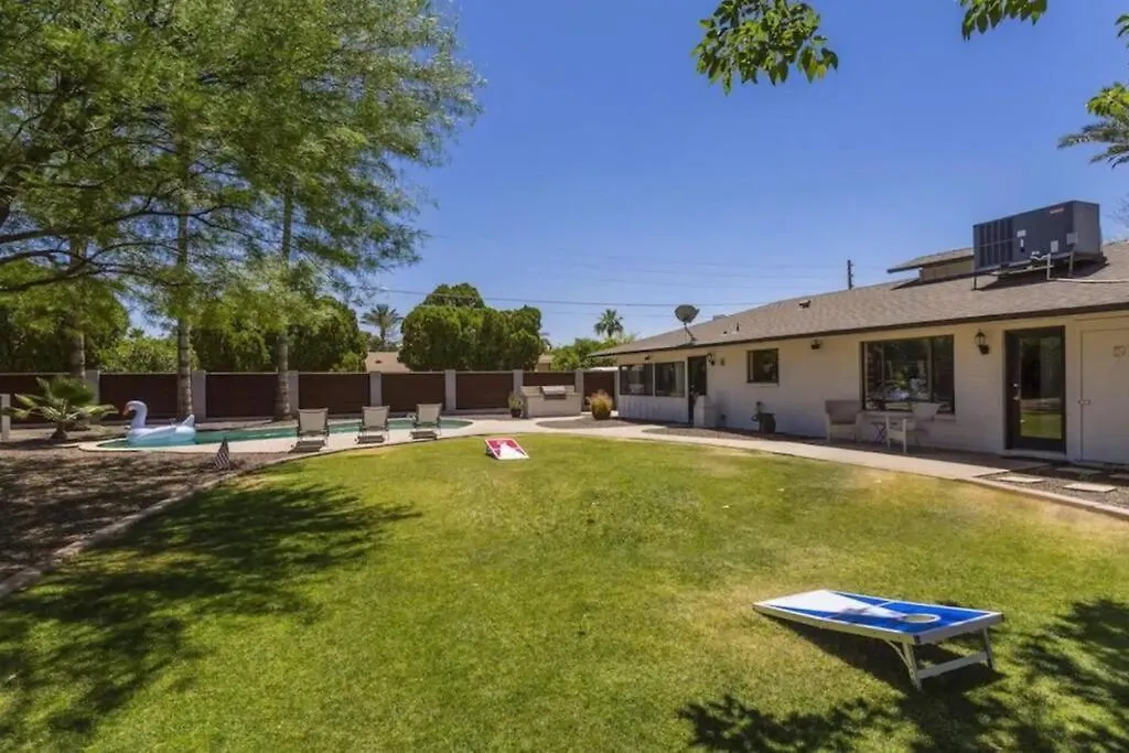 Holiday home Sunshine On Sells, Pool & Bbq Grill Villa Scottsdale United States